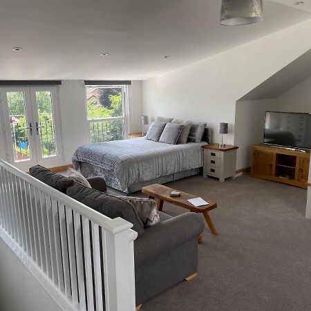 Very Large Lovely Double Room Loft Apartment Carlton Colville Exterior photo